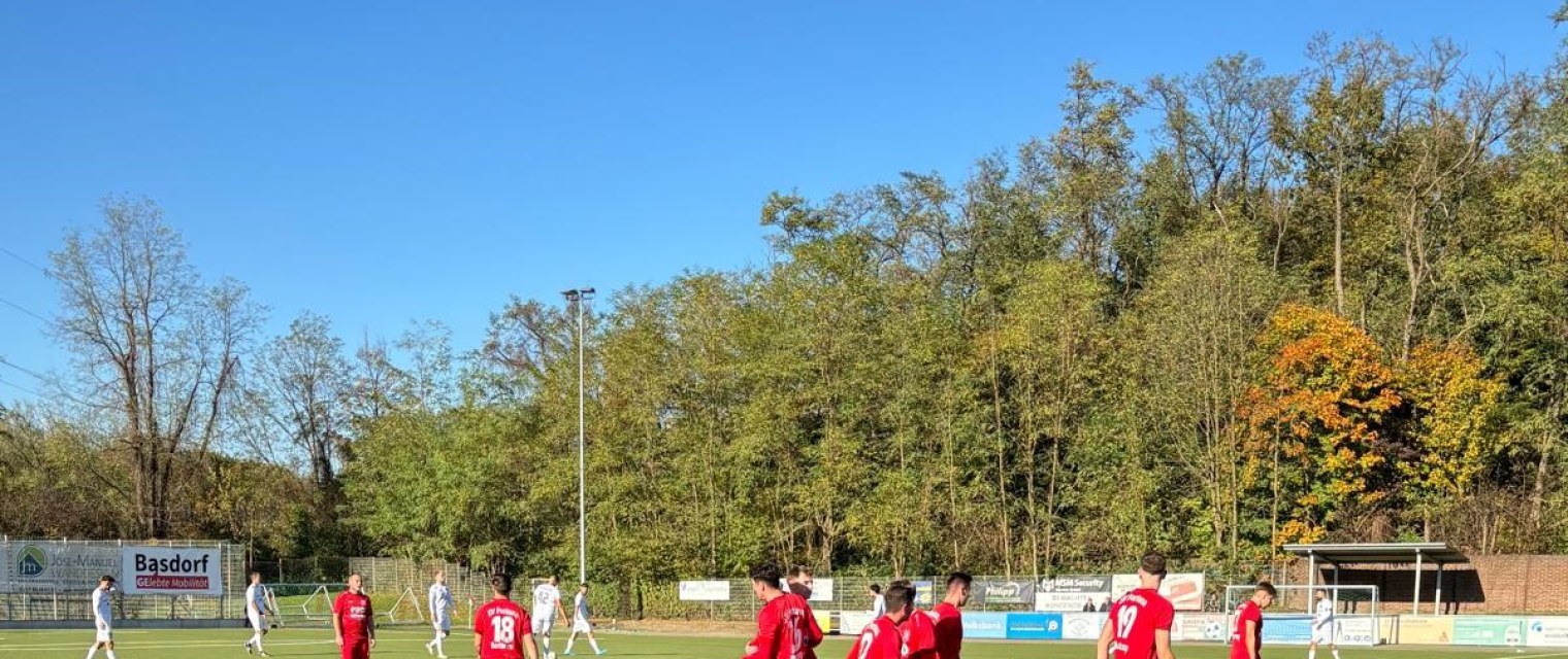 Umkämpfte Partie gegen den 1.FC Hirschkamp