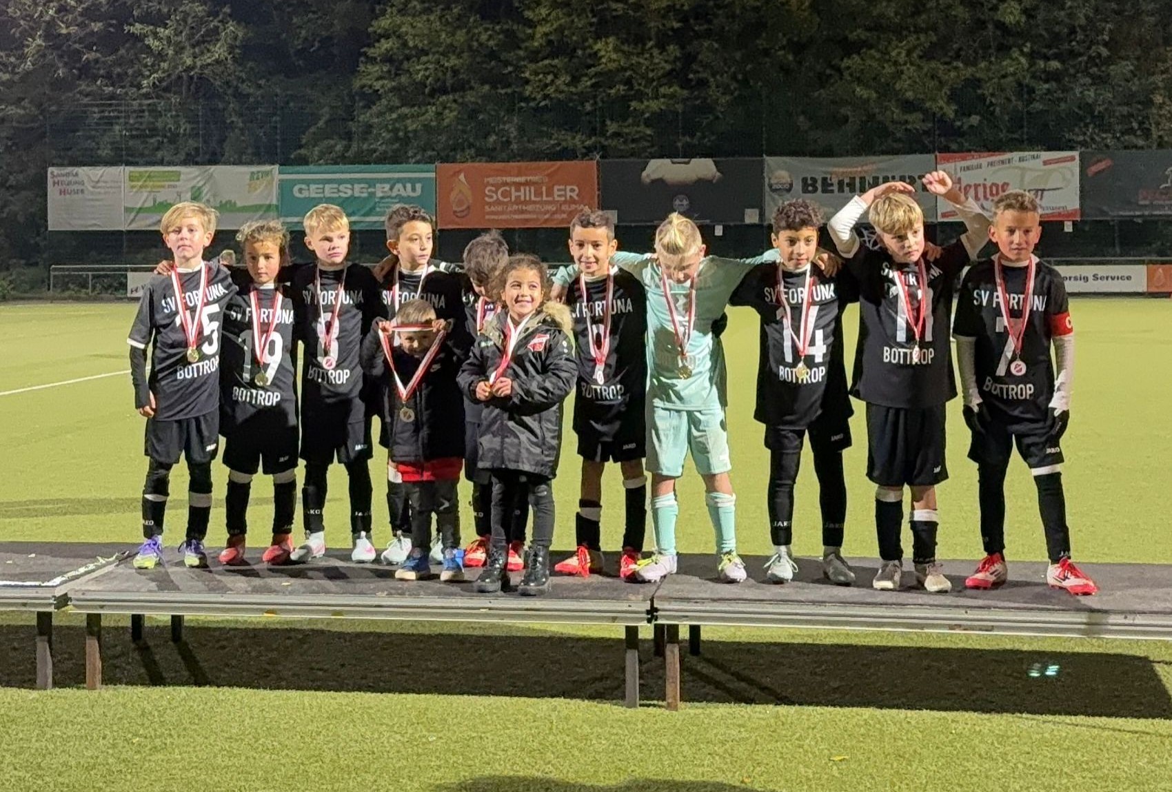 F1 beim Halloweenturnier ungeschlagen!