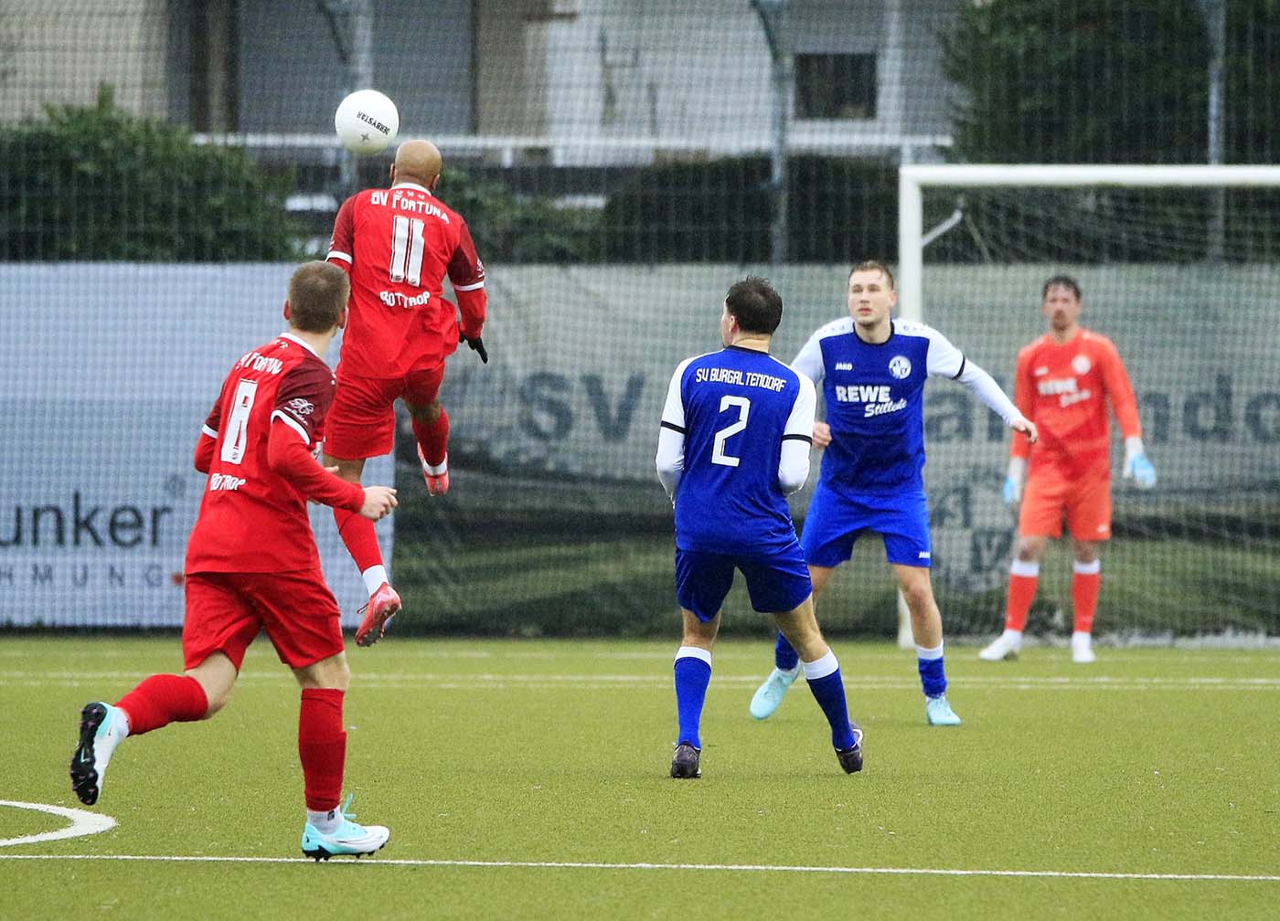 Hart erkämpfter Punkt in Burgaltendorf