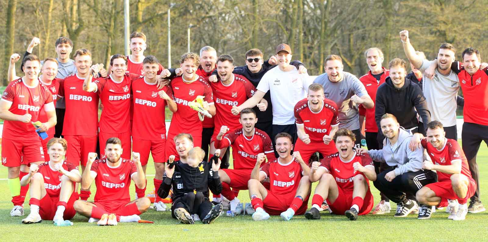 Großer Auftritt beim Spitzenreiter: Fortuna siegt 3:1